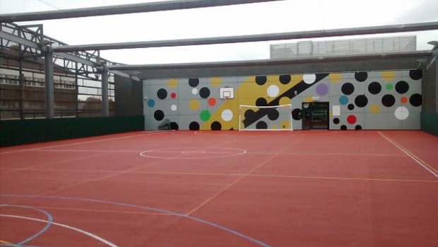 Sportsfield on the roof of Deptford Lounge. Photo credit: Julia Chandler/Libraries Taskforce