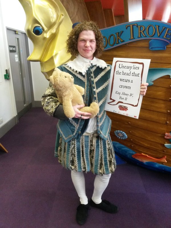 Shakespeare selfie: award for best costume goes to someone in Bristol