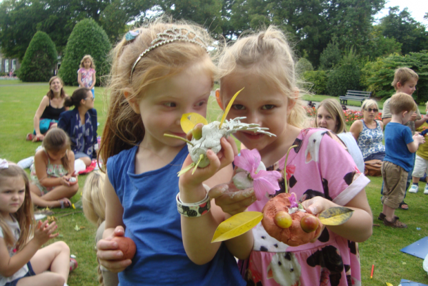 Being inspired to create Bog Babies in Crow Nest Park, Dewsbury. Photo credit: Kirklees Libraries
