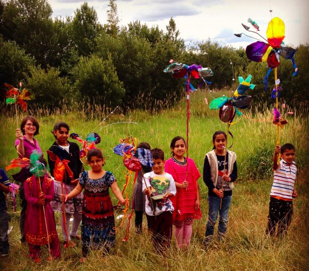 Bringing stories to life while exploring Dewsbury Country Park. Photo credit: Kirklees Libraries